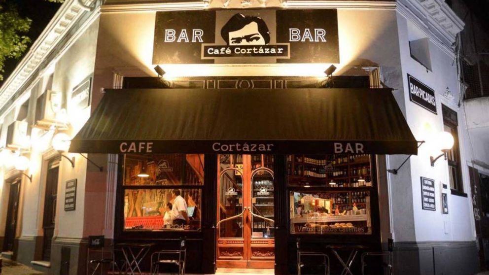 Café Cortazar es uno de los Bares Notables que se suman a los días con descuentos.