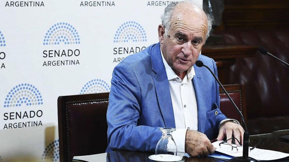 El senador Oscar Parrilli comparó este hecho con la convalidación del golpe de Estado de 1930 por parte de la Corte de ese momento.