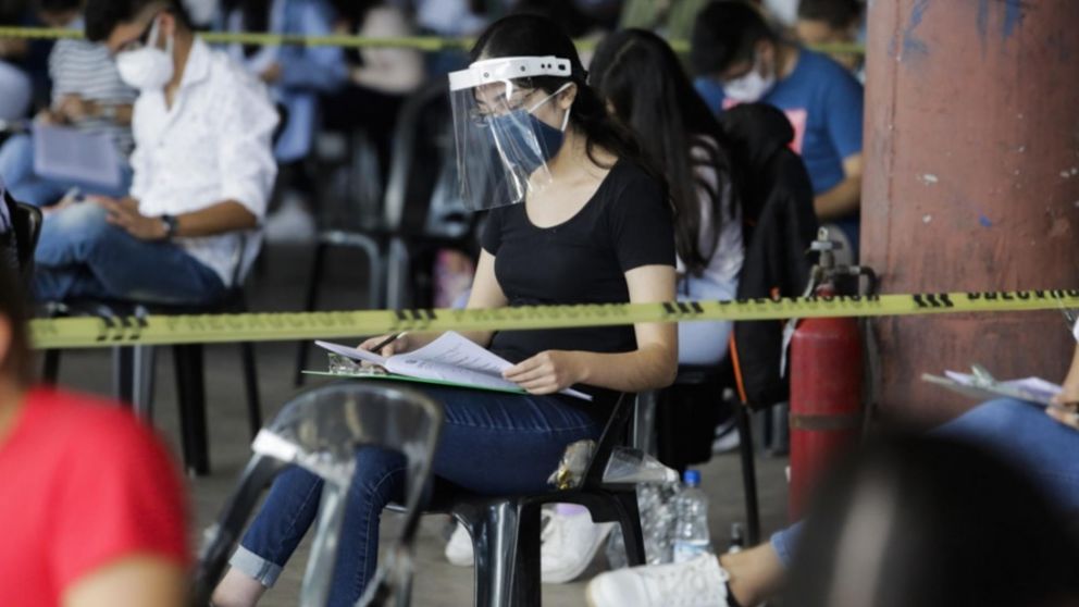 El organismo previsional abona entre $6.400 y $10.700, según la línea del plan (Télam/Archivo).