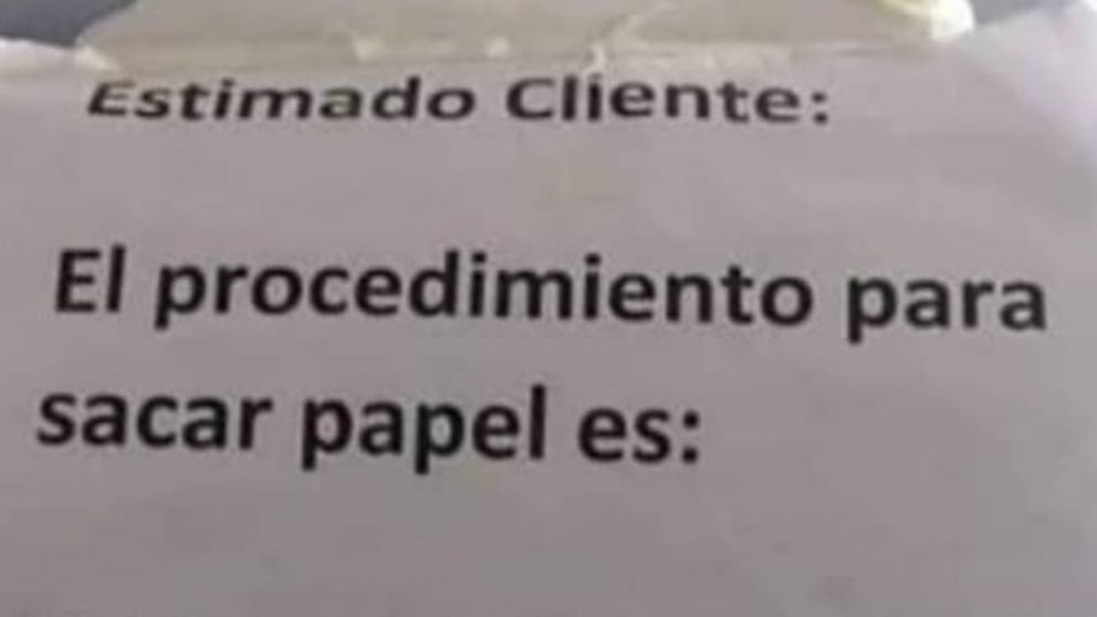 El delirante método que usó un restauran para que la gente no gaste todo el papel higiénico del baño