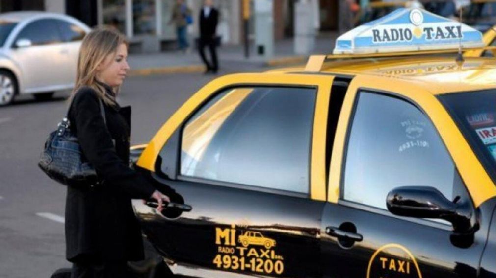 El nuevo aumento en la tarifa de los taxis porteños lleva el valor de la ficha diurna de $ 11,10 a $ 14,40.