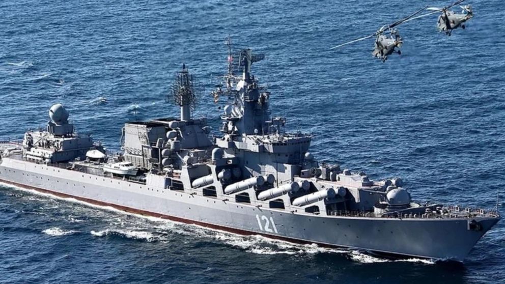 Kiev se atribuyó haber lanzado misiles previamente contra el buque, considerado el más poderoso del Mar Negro.