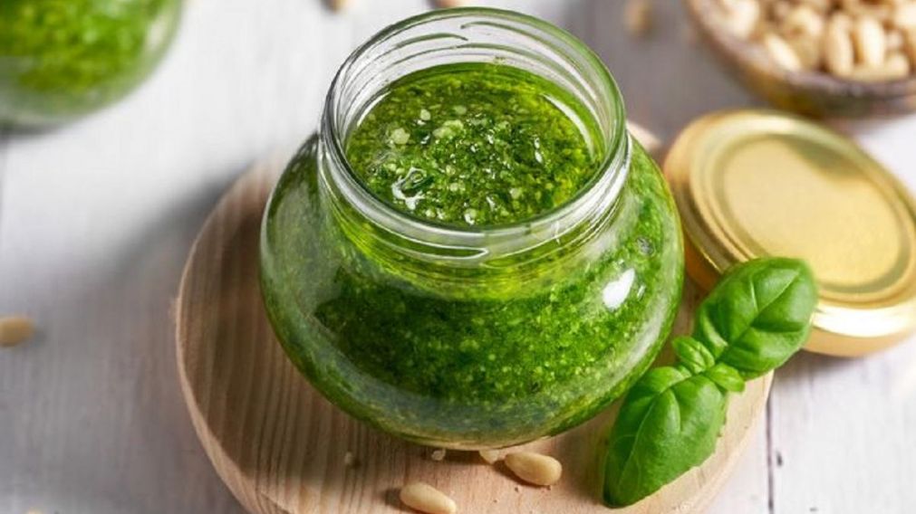 Receta infalible del pesto genovés para acompañar tus pastas y otros platos
