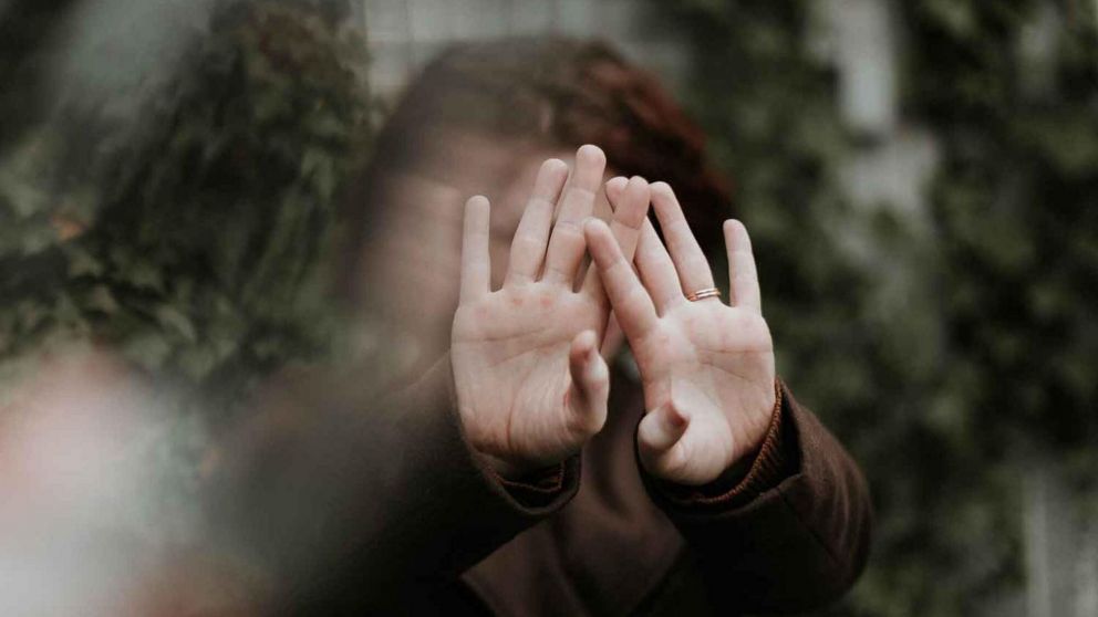 El caso de acoso escolar demandó la intervención de las autoridades de la Dirección General de Escuelas (DGE) de la provincia cuyana (Imagen ilustrativa).