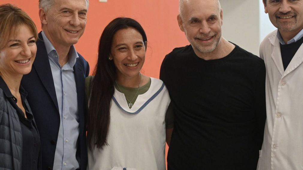 Macri y Larreta, juntos en la escuela de Nueva Pompeya. Fueron acompañados por la ministra porteña Soledad Acuña.