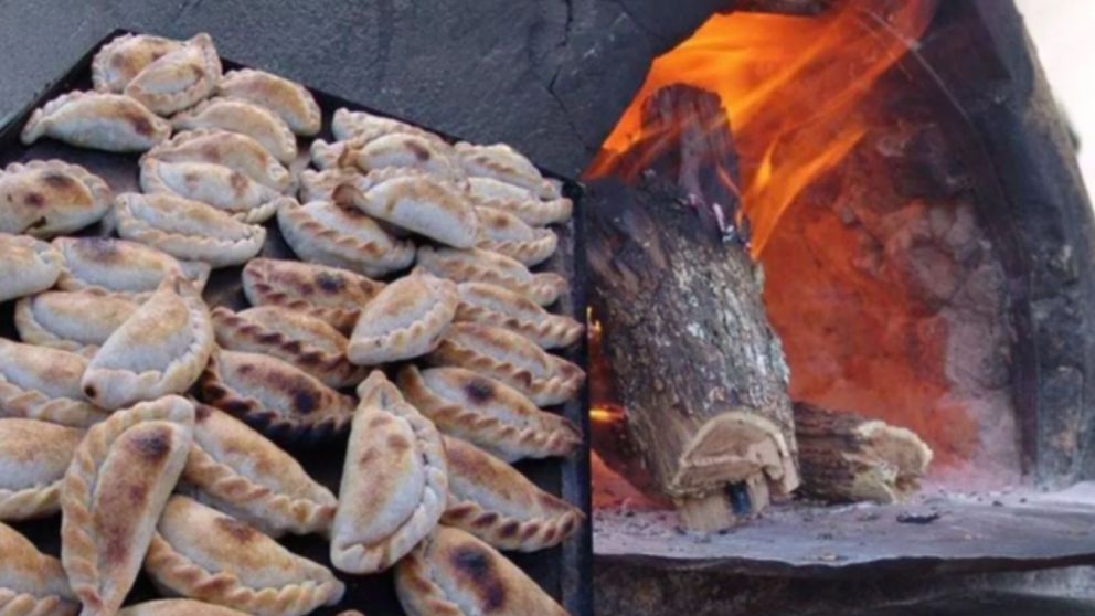 Las empanadas al horno de barro son un manjar irresistible. (Imagen ilustrativa).