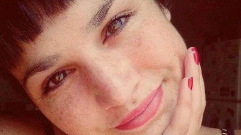 Ayel�n Delgado, ten�a 26 a�os, su mam� afirma que no se suicid�.