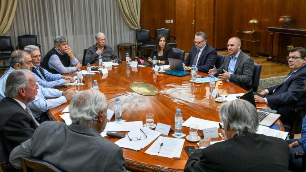 La reunión tuvo lugar en el Ministerio de Economía.
