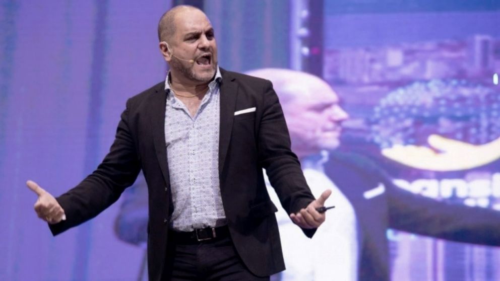 El líder de Generación Zoe fue arrestado este lunes por la mañana.