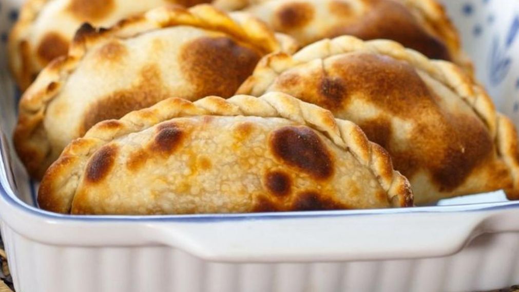 La celebración se estableció con el objetivo de "realzar y reafirmar el significado cultural de las empanadas como protagonistas de toda reunión familiar o de amigos, en las casas o en los restaurantes, entre salteños y visitantes a la ciudad".