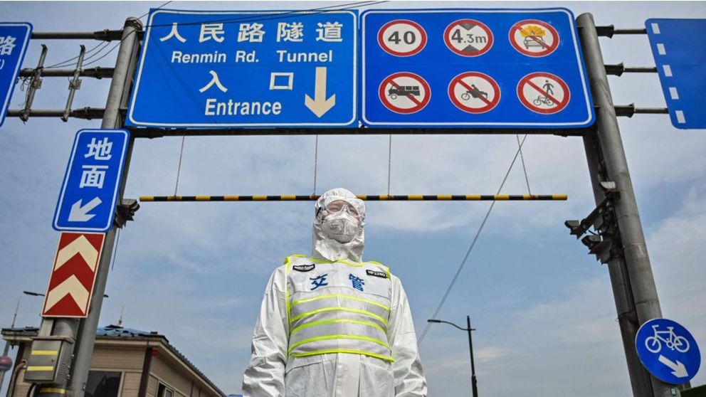 China decretó la cuarentena en Shanghai para detener el brote de Covid-19 en el país.