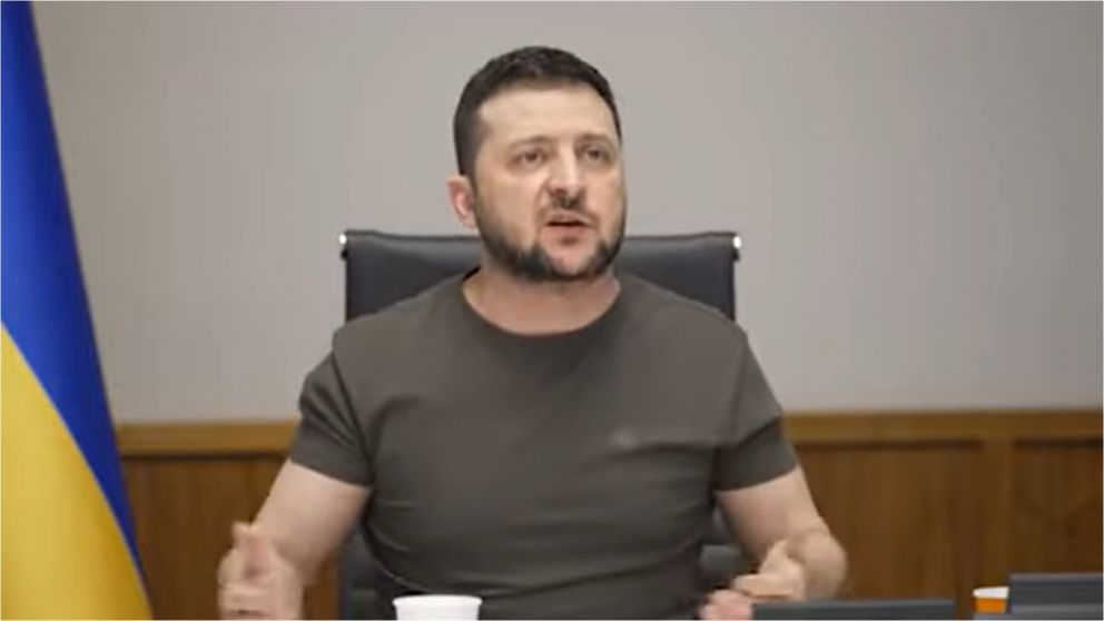 Zelenski durante su entrevista a la televisión ucraniana.