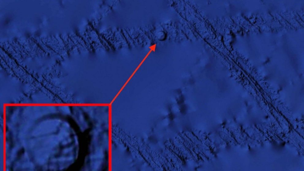 El ufólogo está convencido que el objeto es muestra de tecnología alienígena abandonada en la Tierra.