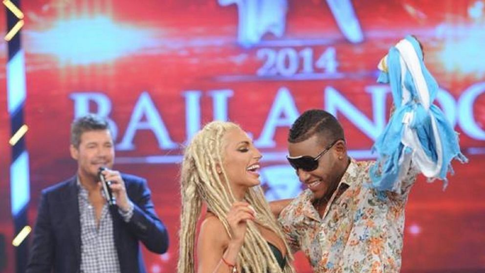 El dominicano "Peluche" llegó a la Argentina tras conocer a Victoria Xipolitakis en Punta Cana.