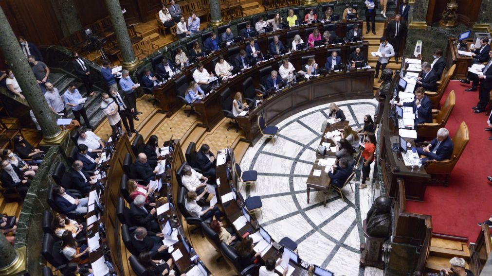 La sesión especial de la Legislatura porteña vivió momentos tenso tras el plantel del partido conducido por Milei.