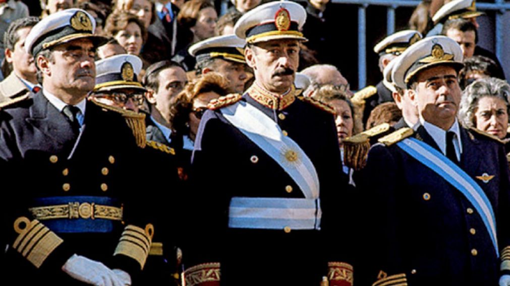 Jorge Rafael Videla, Emilio Eduardo Massera, Roberto Eduardo Viola fueron los líderes de la dictadura cívico militar (Imagen ilustrativa).