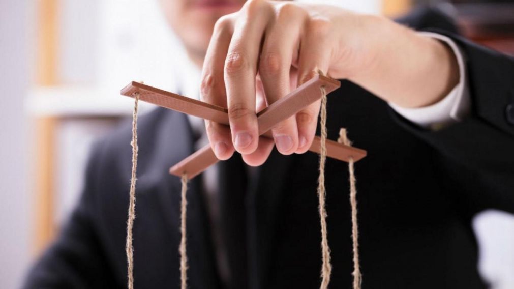 Las personas manipuladoras generalmente no toman conciencia de que lo son.