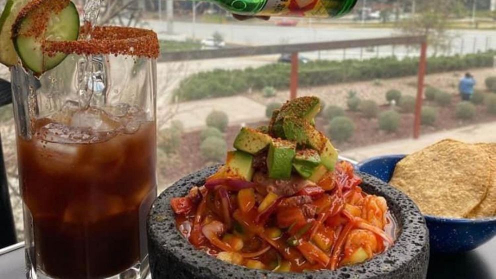 Un grupo de amigos salió a comer y no salió como esperaban. (Foto: Facebook).