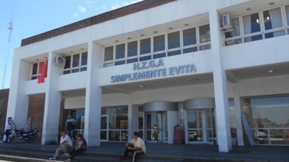 El sospechoso baleado fue atendido por los m�dicos en este centro asistencial.