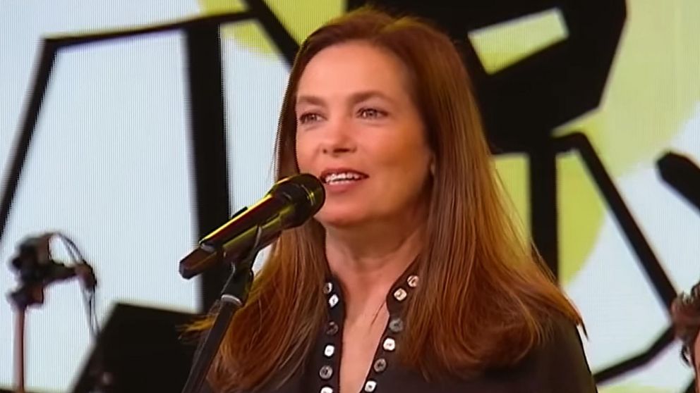 Sandra Mihanovich dedic� un emotivo adi�s a Gerardo Roz�n.