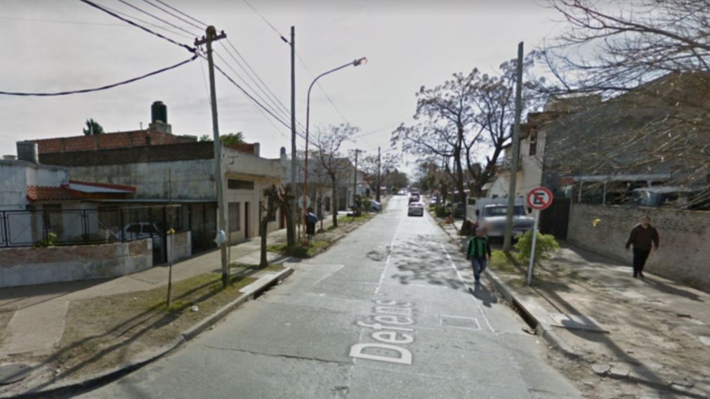 Los delincuentes robaron a un matrimonio de jubilados y a su hija en la localidad bonaerense de Aldo Bonzi (Google Street View).