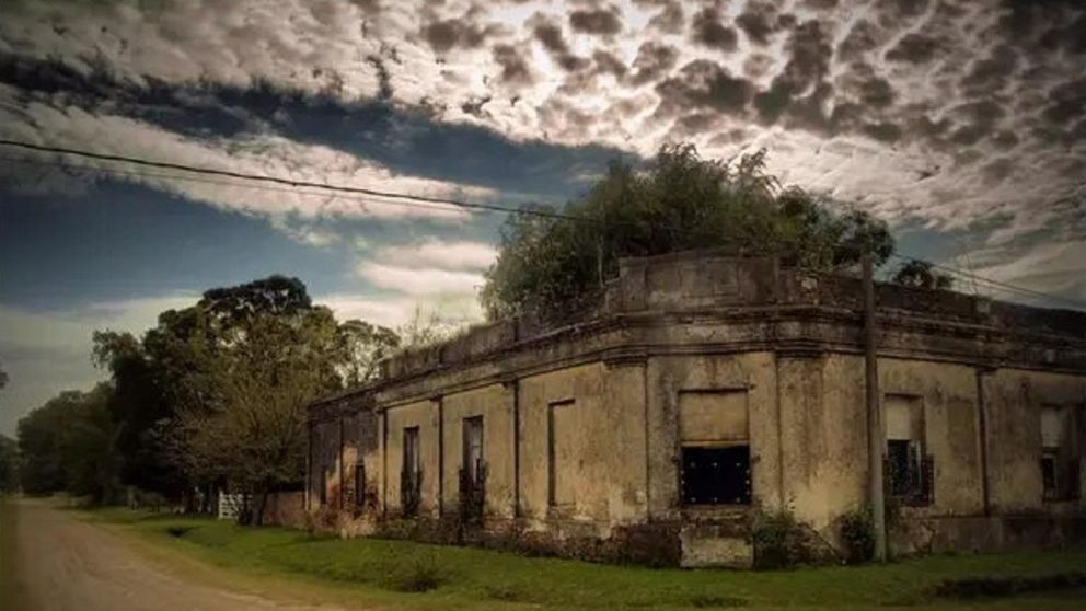Uribelarrea es un pintoresco poblado fundado como Colonia Agrícola en 1889.