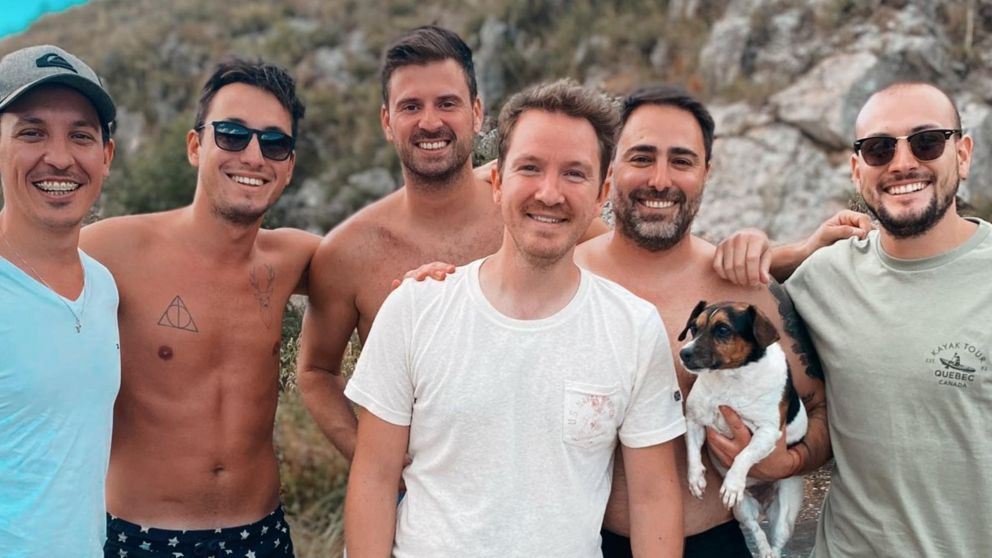 Las extra�ezas en la foto dejaron perplejos a los usuarios de Twitter y dieron lugar a una lluvia de memes. (Twitter: @Diegofelizondo)