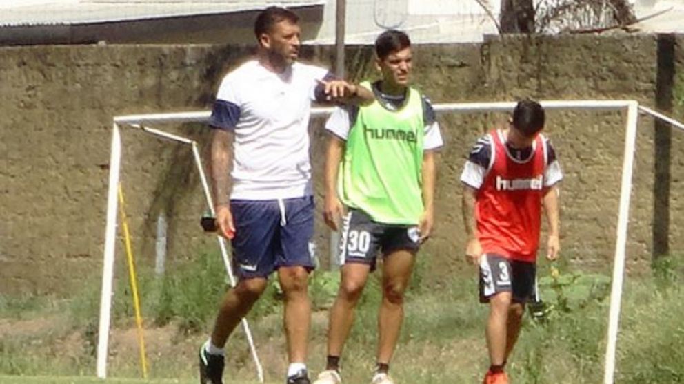 El "Chino" Benitez dolido por el empate del QAC con Sacachispas