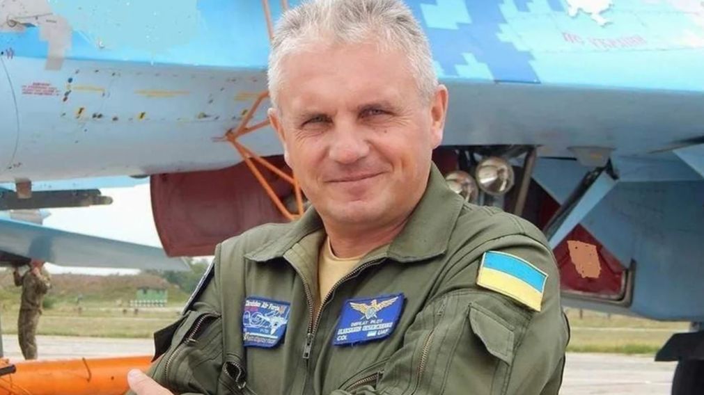 Oleksandr Yakovych Oksanchenko, mejor conocido como el “Lobo gris”, murió en combate el segundo día de la invasión mientras sobrevolaba las afueras de Kiev (Fuerza Aérea de Ucrania).