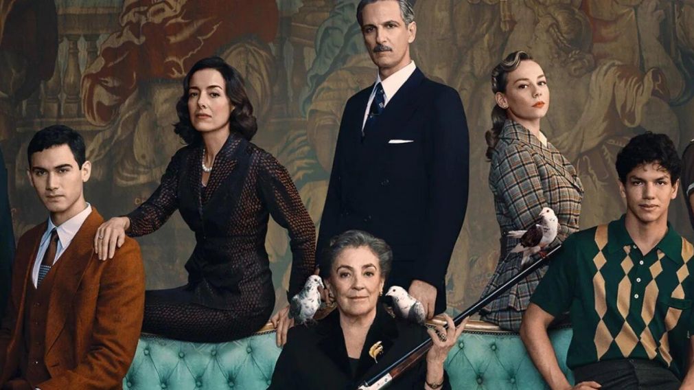 Alguien tiene que morir estuvo nominada a cuatro Premios Platino, incluido a la �Mejor miniserie o teleserie cinematogr�fica� (Netflix).