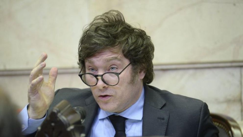 "Argentina solamente podría pagar la deuda, si la tasa de interés fuera del 3% en dólares", indicó.