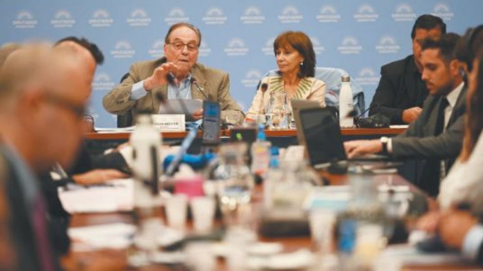 Tras intensas negociaciones en comisiones, finalmente se logró un texto único para tratar en el recinto.