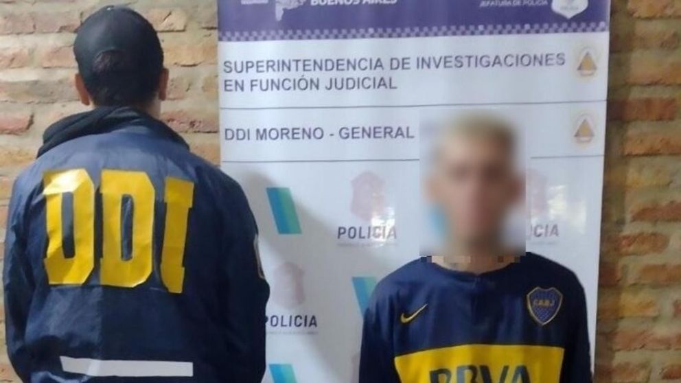 Este es el delincuente que fue arrestado por los investigadores policiales.