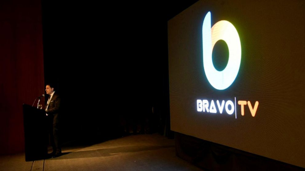 Único orador en el malba. Sebastián Beltrami, CEO del nuevo canal digital de la televisión abierta (Crónica/Rubén Paredes).