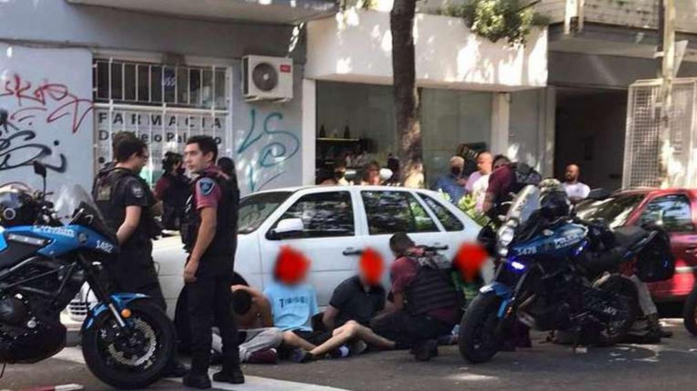 Por su parte, señaló que tiene la teoría de que "le dieron algo para vulnerar su voluntad".
