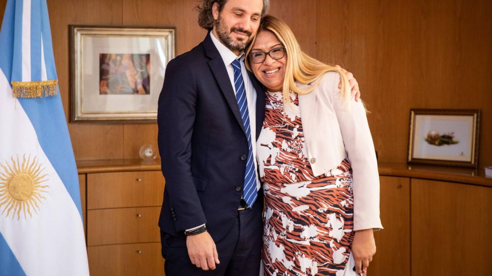 Santiago Cafiero designar� a la referente del movimiento LGBTI+, Alba Rueda como representante especial sobre orientaci�n sexual e identidad de g�nero.