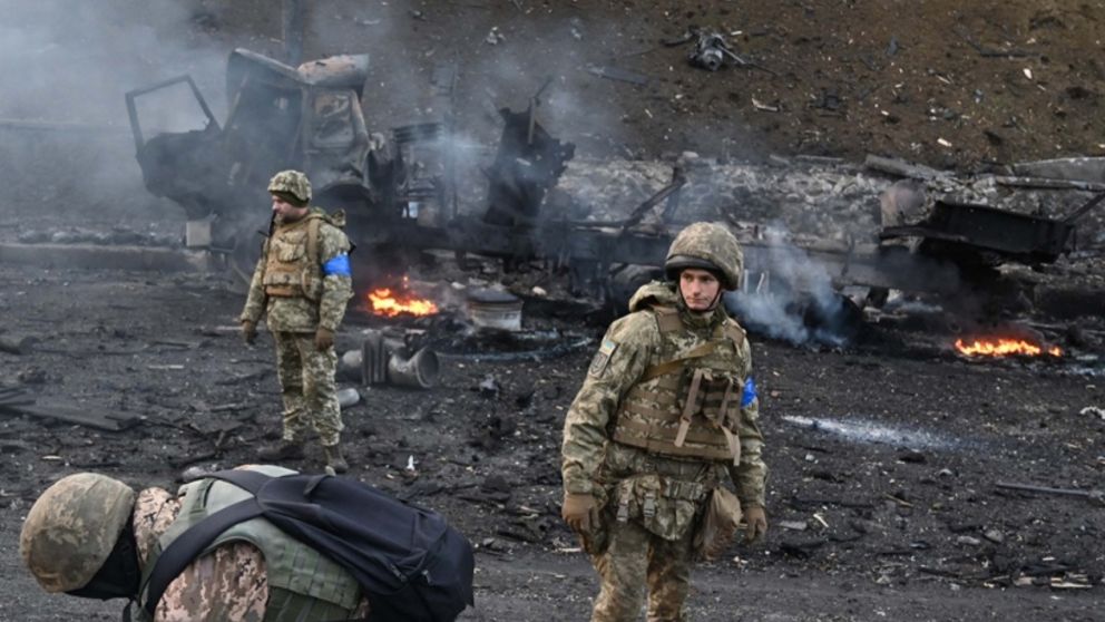 Con el apoyo de una solicitud de 39 países, la fiscalía de la CPI comenzará la pesquisa en Ucrania (Télam).