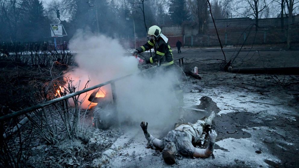 Tropas rusas aterrizaron este miércoles en Járkov, al este, la segunda ciudad ucraniana (AFP vía Télam).