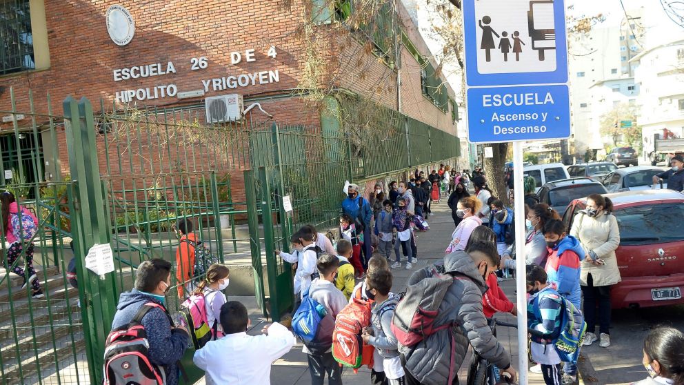 Los chicos empezaron las clases este miércoles en 22 provincias de todo el país (Fernando Pérez Re/Crónica).