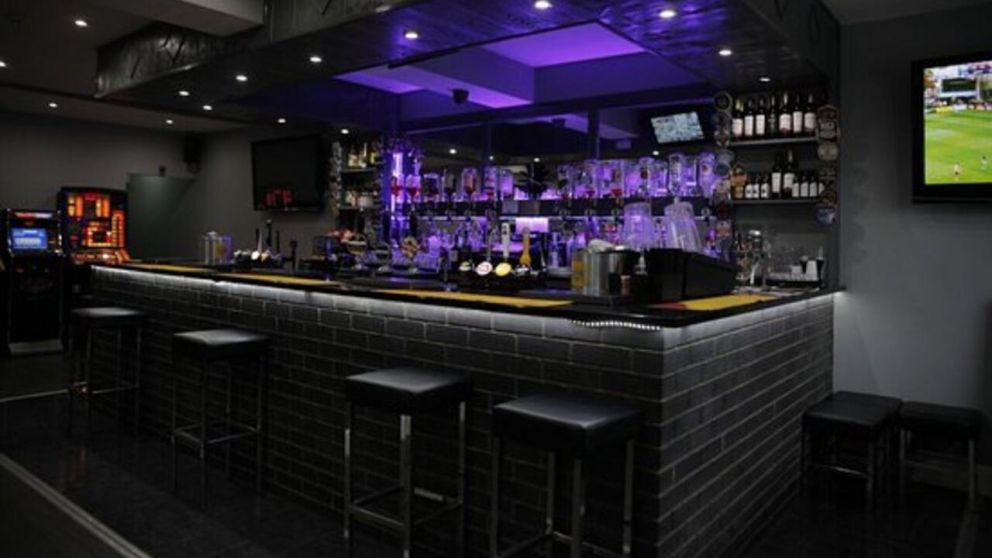El dueño de The New Soho Tavern se hartó de las críticas de un cliente y le respondió.