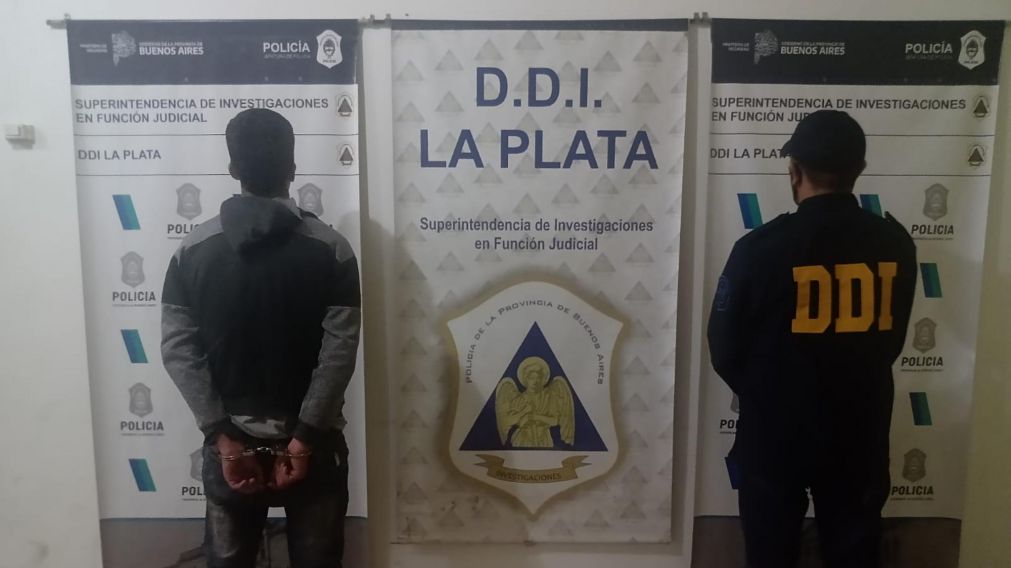 Este es el sujeto que est� acusado del crimen a cuchilladas de Jonatan Villalba.