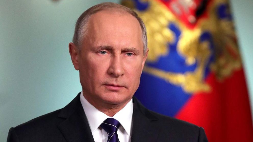 Putin llama al ejército ucraniano a "tomar el poder" en Kiev y derrocar a Zelenski.