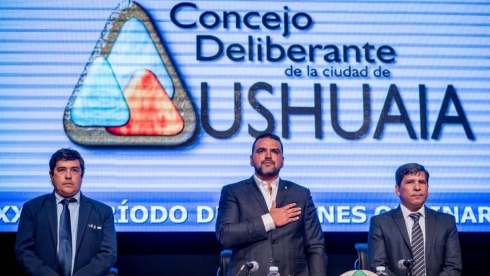 Walter Vuoto inauguró el período de sesiones ordinarias del Concejo Deliberante de Ushuaia.