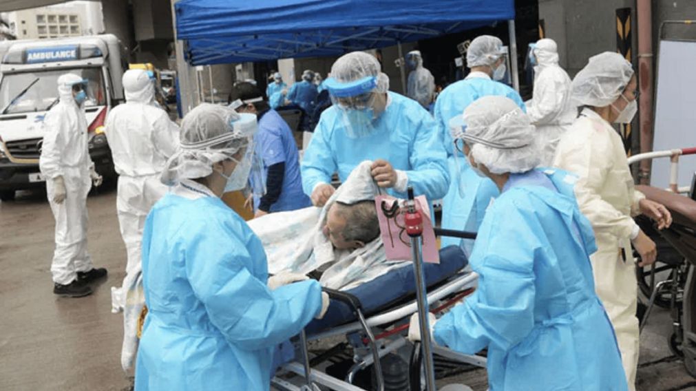 Covid-19: crece la preocupaci�n en Hong Kong por los hospitales saturados y los enfermos en las calles tras un feroz rebrote del virus