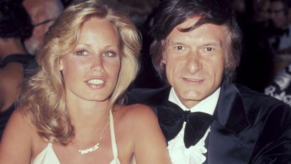 Sondra Theodore estuvo en pareja con Hugh Hefner por 5 años (Archivo).