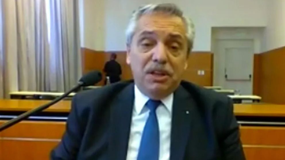 Alberto Fern�ndez declara en los Tribunales de Comodoro Py.