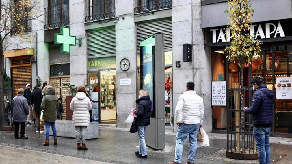 Algunos usuarios no podían creer que una farmacia estuviera abierta las 24 horas.