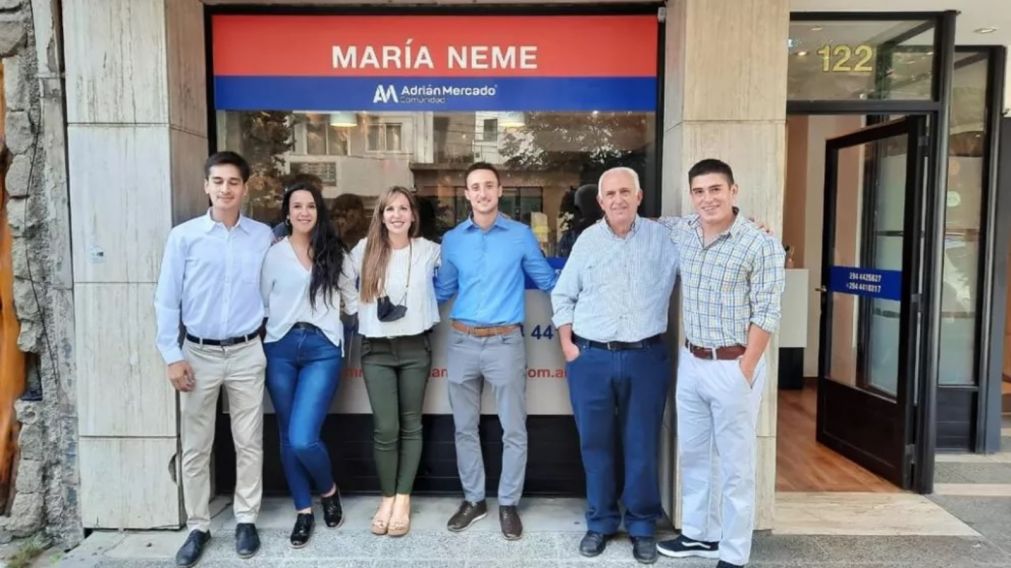 La Comunidad Adri�n Mercado lleg� a Bariloche a trav�s de la inmobiliaria Mar�a Neme.