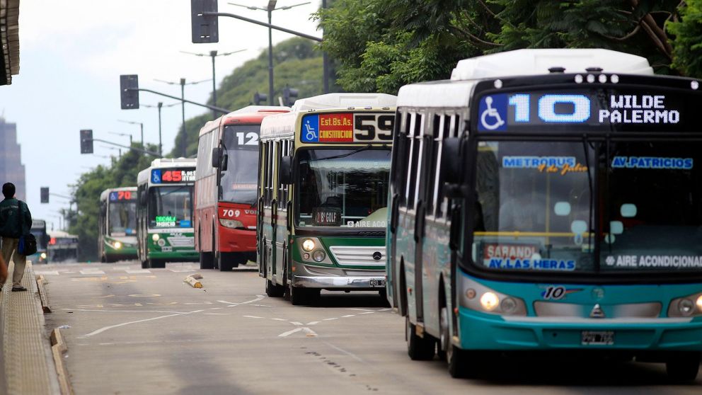 Cambios de recorridos de colectivos en AMBA: estas son las líneas afectadas y los nuevos trayectos