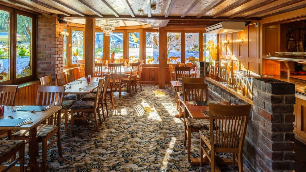 El restaurante tiene la mejor reputación en la zona.